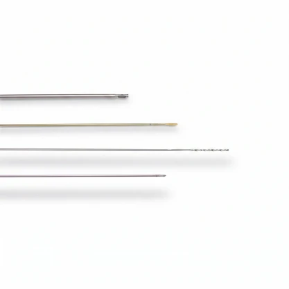 Conjunto de instrumentais cirúrgicos finos utilizados em ortopedia e artroscopia