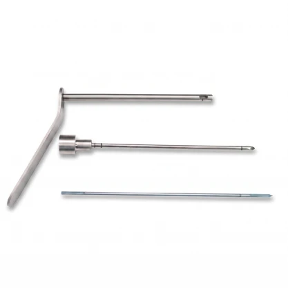 Kit de instrumentais cirúrgicos utilizados em procedimentos de ortopedia com materiais OPME